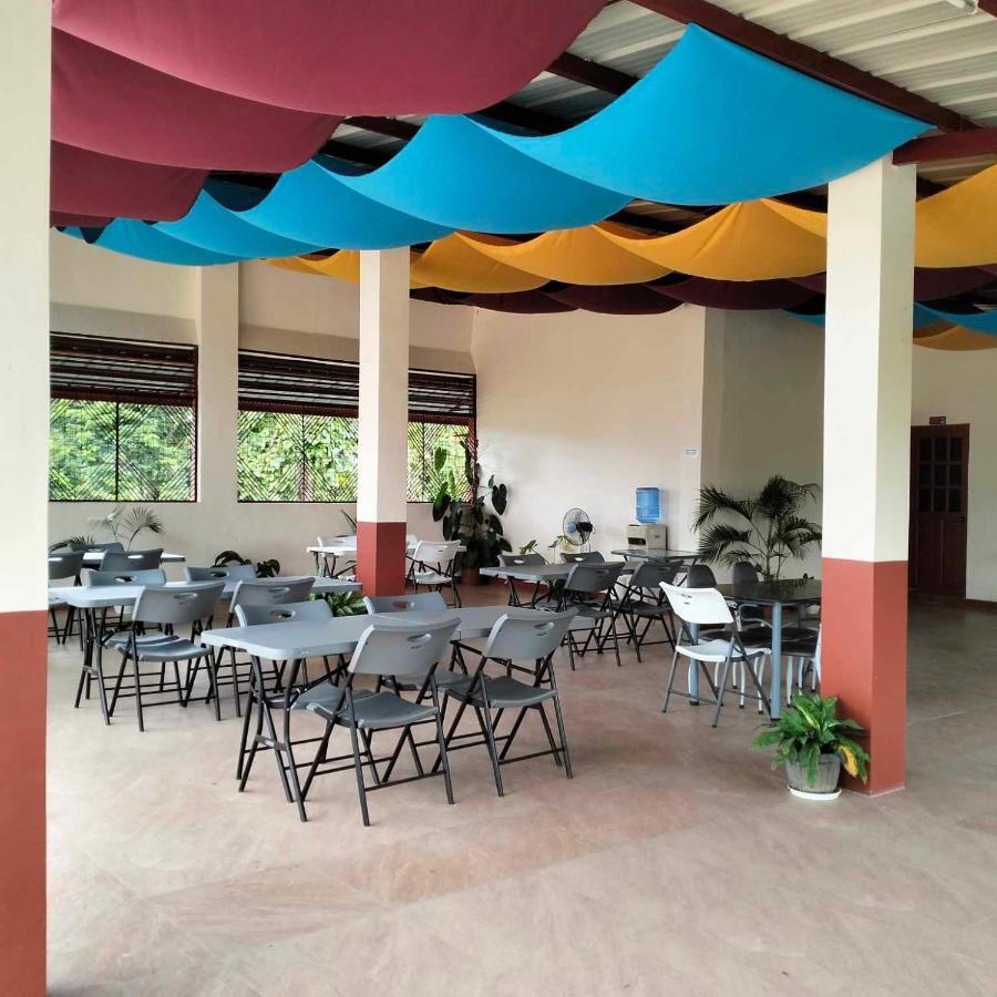 Tessie'S Home Stay Bed & Breakfast Puerto Princesa Buitenkant foto